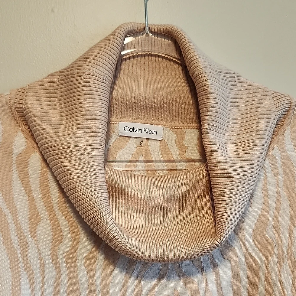 Calvin Klein embrace warmth
